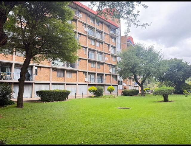 2 BEDROOM APARTMENT FOR SALE IN KILNER PARK